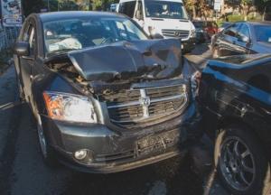 В Киеве произошло серьезное ДТП: авто влетело в толпу людей (видео)