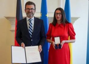 Німеччина нагородила українську дослідницю Оксану Матійчук Хрестом «За заслуги»