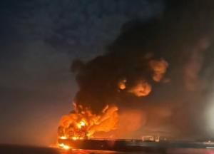 Дрони "рознесли" один з найбільших НПЗ Росії, у Твері пошкоджено будинок, вирує пожежа (відео)