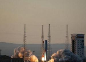 Иран вывел на орбиту Земли три спутника для исследовательской миссии