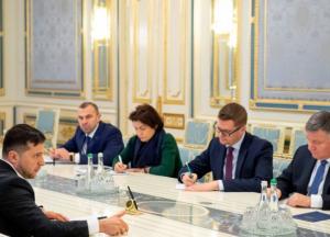 Зеленский требует за две недели найти причастных к записи разговоров с Гончаруком