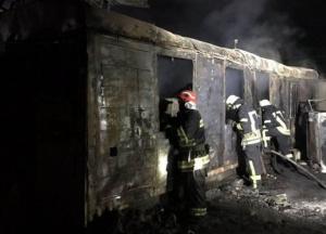 В Киеве из-за мусора сгорели автомобили