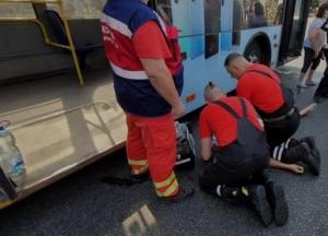 В Киеве водитель троллейбуса умер за рулем