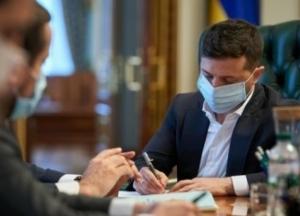 Зеленский ввел в действие санкции против Фирташа и Фукса