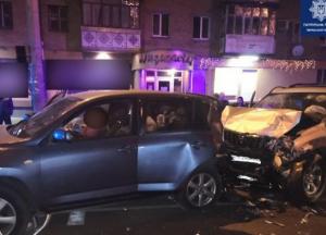 Пьяный водитель в Черкассах устроил аварию с множеством пострадавших (фото)