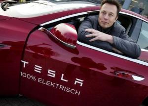  Илон Маск продал 1,6 млн акций Tesla по 6 долларов