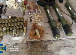 На Закарпатье обнаружили крупный тайник с боеприпасами и взрывчаткой (фото)