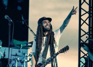 Раптово напередодні всеукраїнського концертного туру помер Diezel – лідер легендарного гурту Green Grey