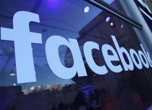 Facebook наймет 10 тысяч человек для создания виртуального мира