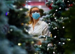 На улице и в маске: в ВОЗ дали рекомендации по празднованию Рождества и Нового года