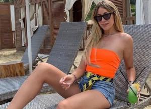 Леся Никитюк показала яркий снимок в соблазнительном наряде (фото)