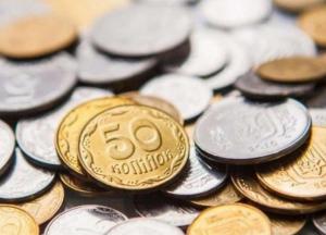 В Полтаве мужчина устроил скандал в супермаркете и кинул в лицо кассиру гривны в монетах (видео)  