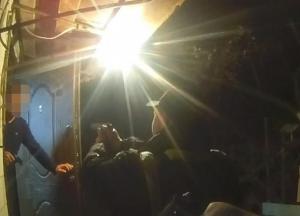 В Житомирской области мужчина облился бензином и стрелял в полицейских (видео)