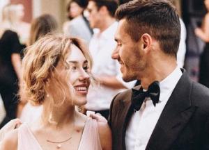 Холостяк 9 с избранницей отдались чувствам на пляже (фото)