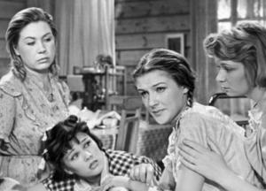 Умерла звезда фильма "Девчата" (фото)