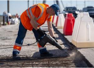 Щорічні ремонти Північного мосту: кияни вимагають зупинити безглузде витрачання бюджету