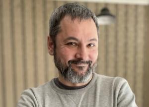 Ексдиректору Молодого театру Білоусу вручили підозру в зґвалтуванні студенток (фото)