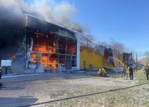 Ракетний удар по ТРЦ Кременчука: бомбардувальники летіли з Курської області, росіяни скинули 900 кілограмів вибухівки (відео)