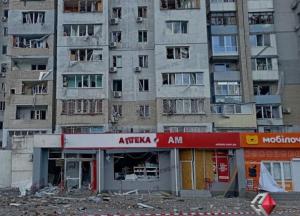 Росіяни з усією жорстокістю обстрілюють Миколаїв "Смерчами" і С-300: з’явилось відео "прильоту" ракети по супермаркету