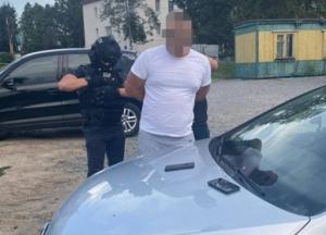 В Хмельницкой области на взятке задержали двух полицейских (фото)
