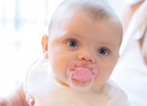 Назван вредный предмет для младенца, который покупают все родители