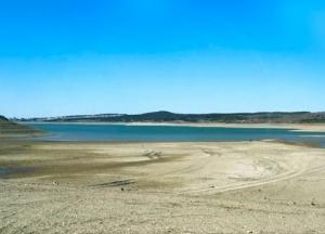 В Симферопольском водохранилище почти истощились запасы воды