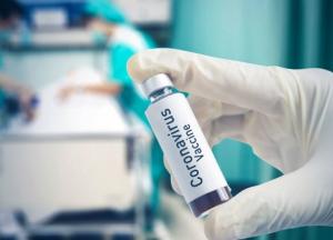 Названа дата поставки первой партии вакцины в Украину