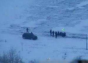 На Буковині порушник на Range Rover намагався прорватися до Румунії та збив прикордонника