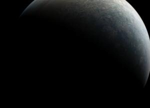 NASA показало впечатляющие снимки самой большой планеты солнечной системы (фото)