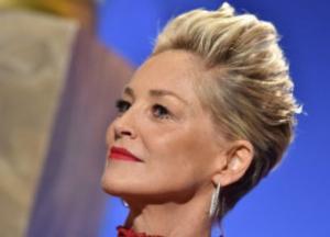 61-летняя Шэрон Стоун восхитила поклонников снимком в бикини (фото)