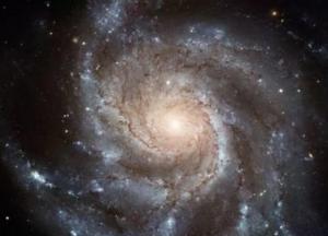 В центре Млечного Пути нашли "чужие" звезды