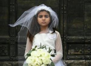 Як у середньовіччі: в Україні хочуть дозволити шлюб з 14 років