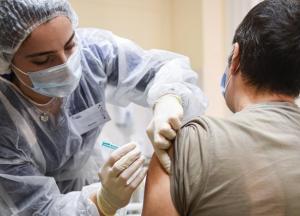 В Украине развернут более 2,5 тысяч пунктов прививок от COVID-19