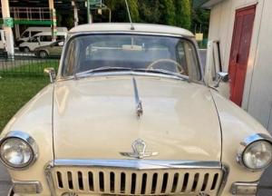 Украинские пограничники изъяли у иностранца ретроавтомобиль