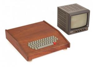 Компьютер Apple-1 ушел с молотка за $400 тысяч