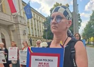 Понад 11 тисяч поляків підписали петицію проти насильства та ненависті, передавши її уряду