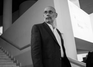 Писатель Борис Акунин заразился коронавирусом