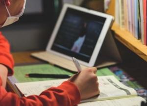 Студенты университетов закончат учебный год дистанционно