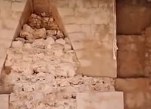 Археологи нашли секретный коридор в древнем дворце майя (видео)