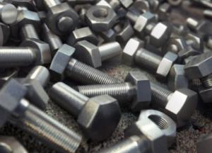 Украина на 5 лет ввела пошлины на болты и гайки из Китая
