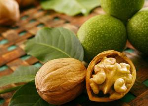 Ученые назвали орехи, которые повышают настроение и стрессоустойчивость