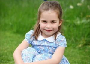 4-летняя дочь Кейт Миддлтон и принца Уильяма принцесса Шарлотта идет в школу (фото)