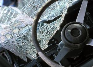 В Черкассах водитель сбил дедушку с малолетними близнецами