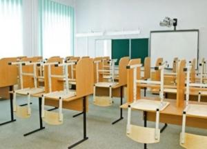 Школы с низким уровнем вакцинации персонала обязали перейти в онлайн