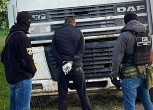 В Одесской области задержали банду, нападавшую на дальнобойщиков (фото, видео)