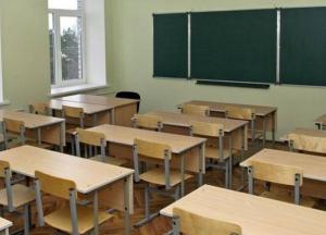 Непогода в Украине: школам рекомендуют перейти на дистанционный формат