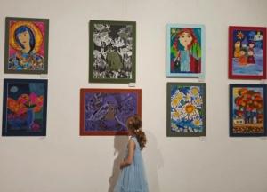 В Киеве в Центральном доме художников открылась чрезвычайная выставка (фото)