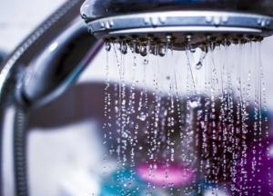 Названа опасность регулярного приема горячего душа