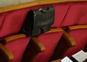 Для чиновников снимут возрастные ограничения