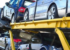 В Украину запретили ввоз российских автомобилей